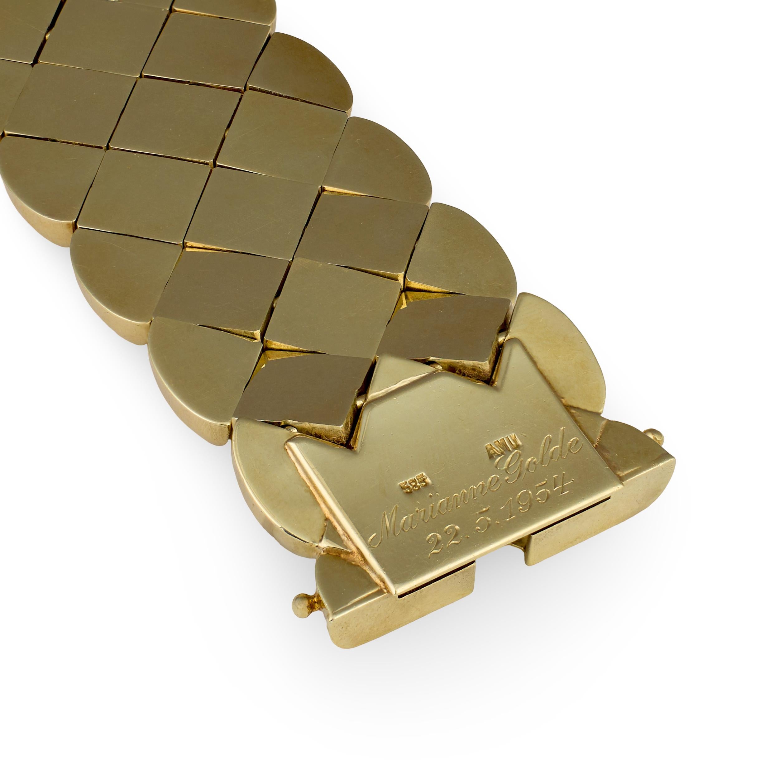 Chevron Link Bracelet in 14k Yellow Gold, circa 1940s