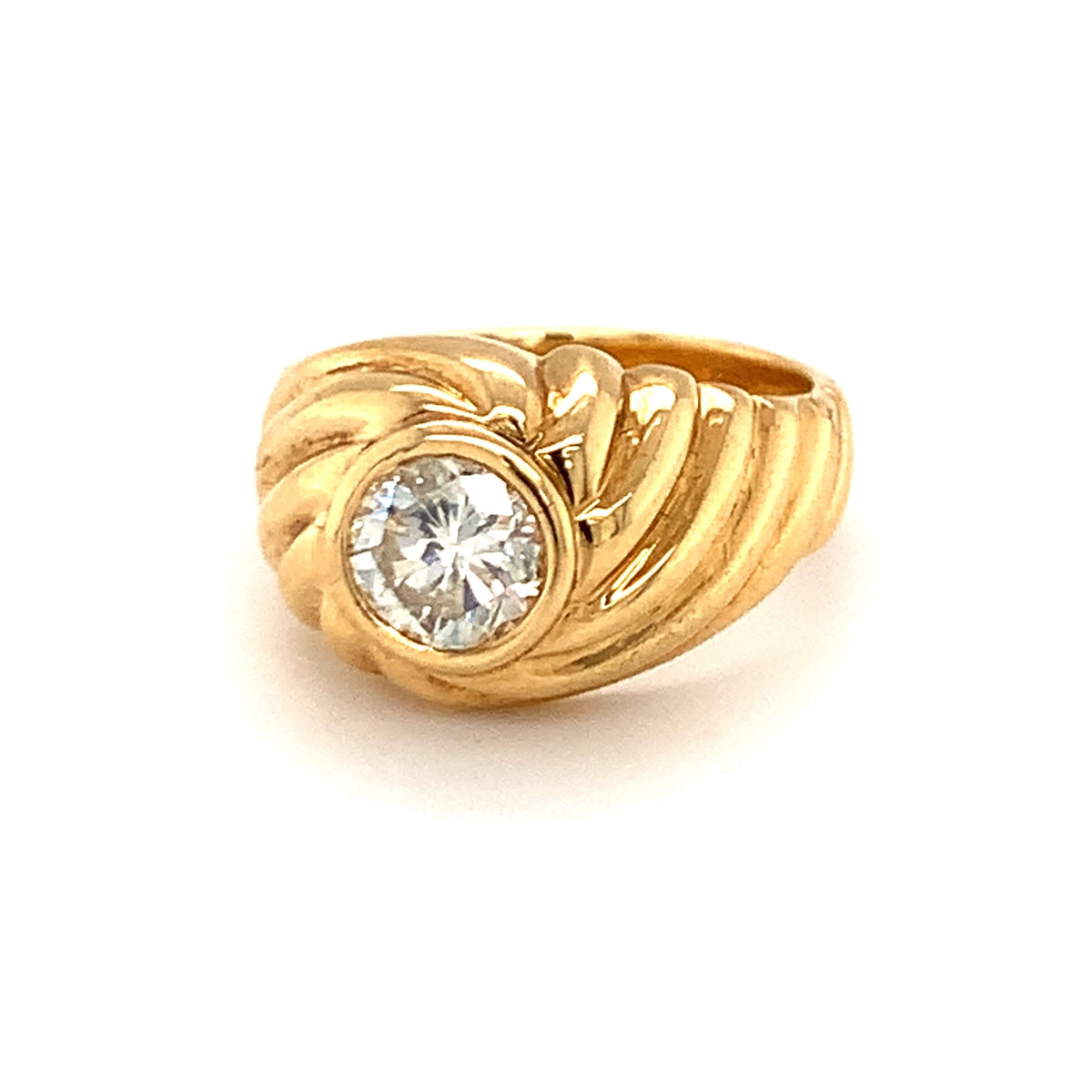 Diamond Solitaire 18 Karat Yellow Gold Ring, circa 1980s