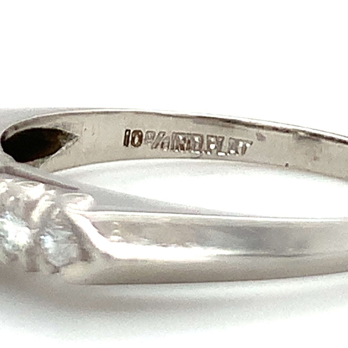 Diamond Solitaire Platinum Engagement Ring