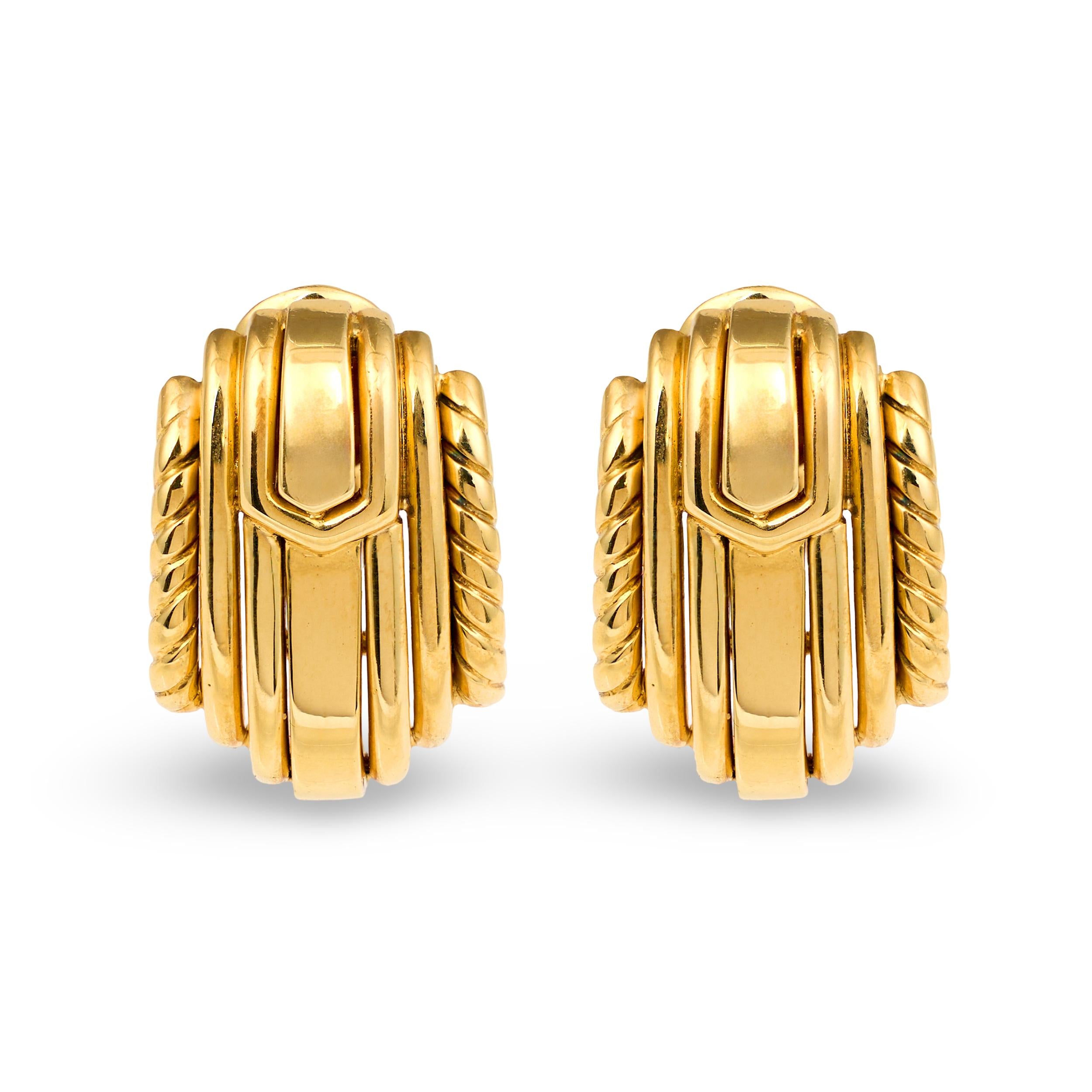 Fan Motif 18k Yellow Gold Earclips by David Webb, circa 1970s
