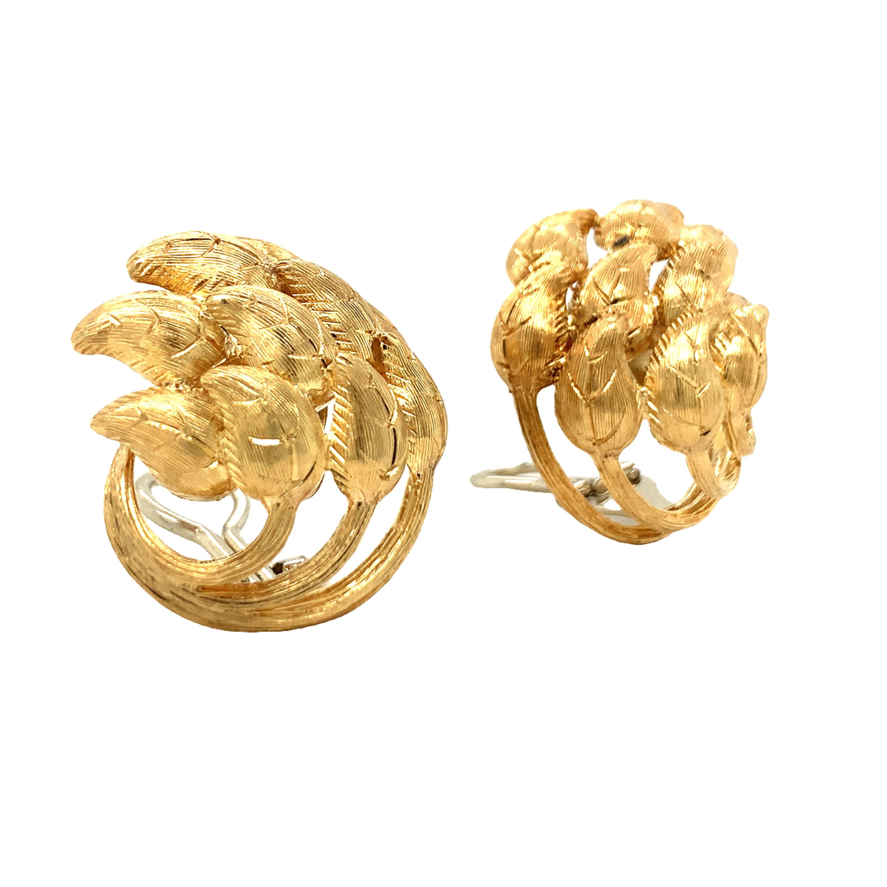 Leaf Design 18K Yellow Gold Earrings