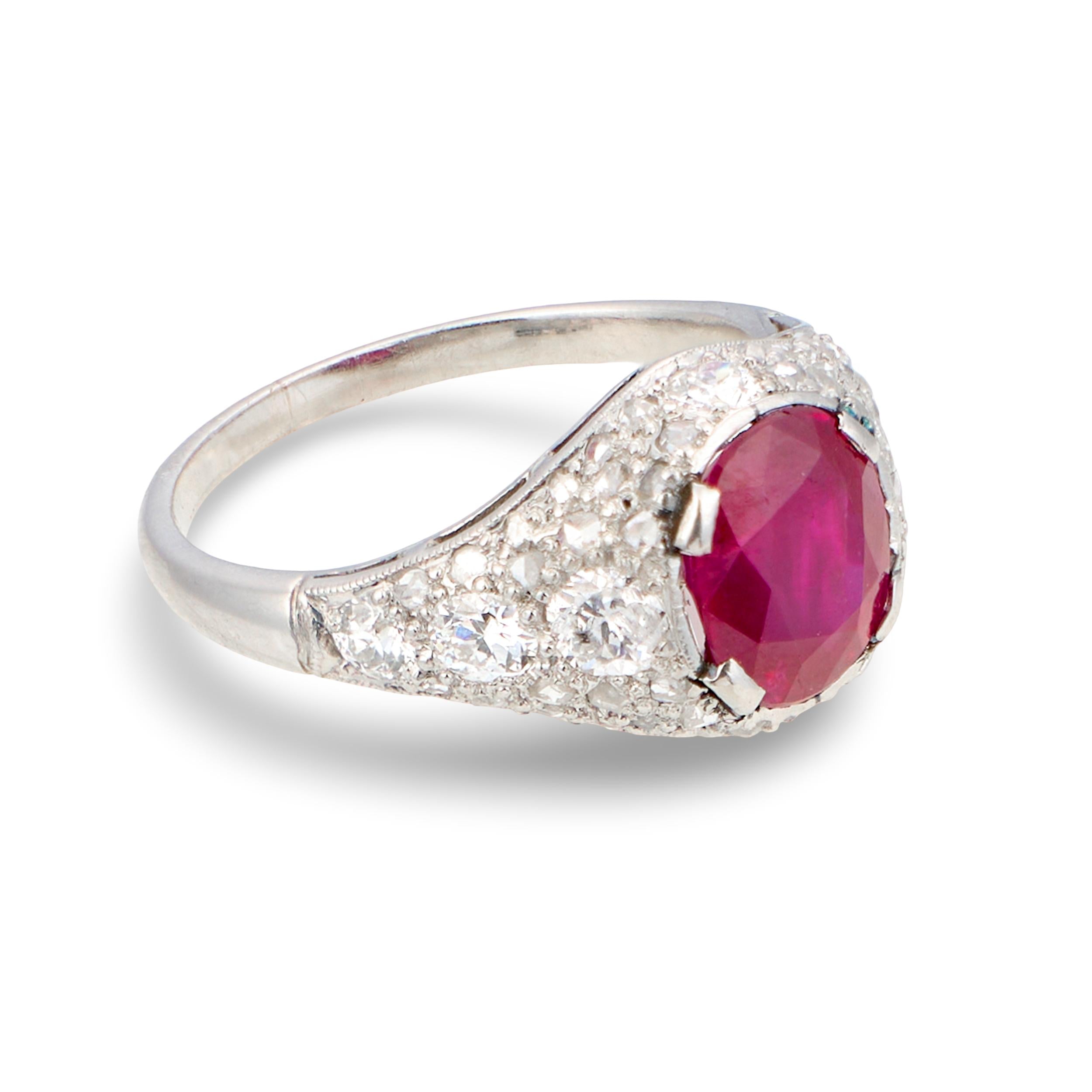Art Deco Burmese Ruby and Diamond Ring in Platinum, circa 1920s