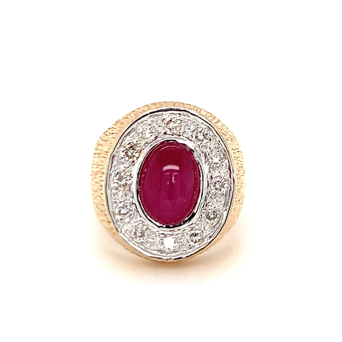 Star Ruby and Diamond 18k Yellow Gold Ring, circa 1960s