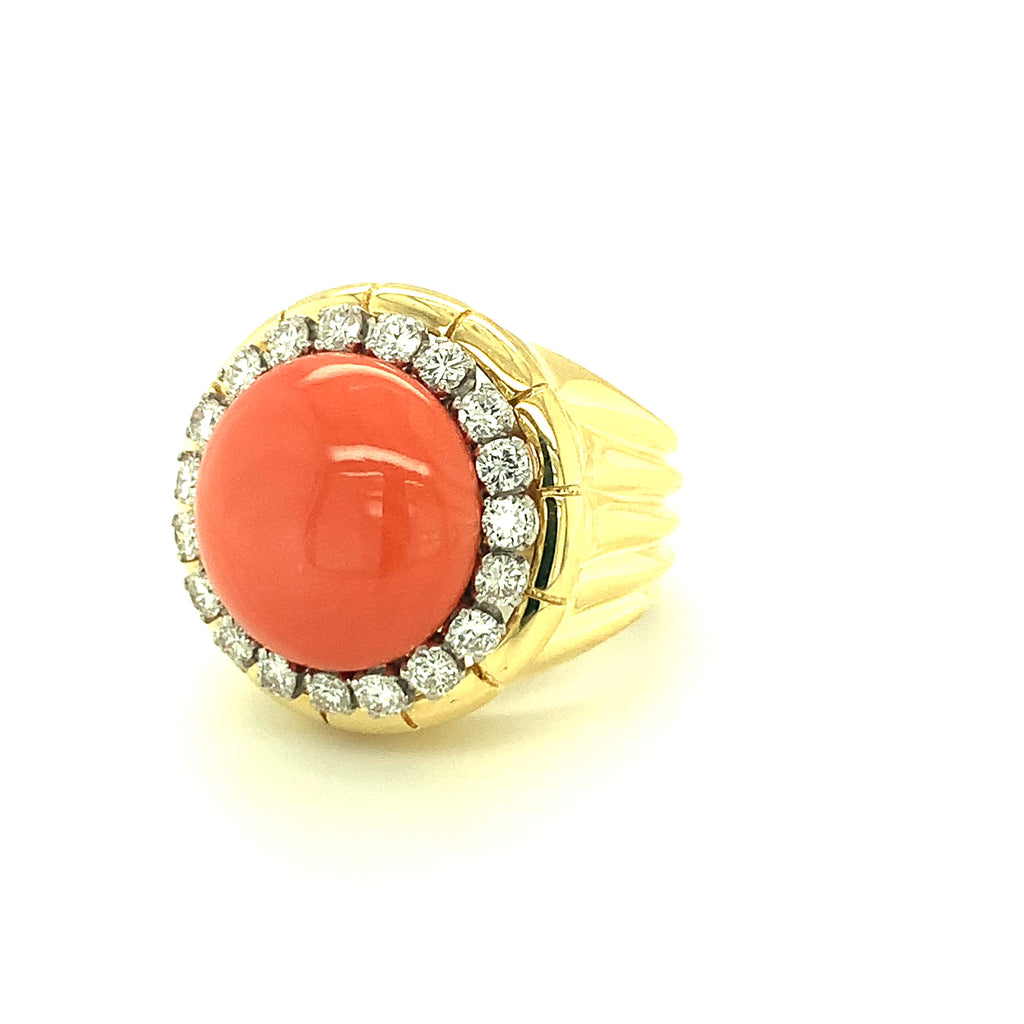 Deep Pink Coral and Diamond Ring in 18K Yellow Gold, circa 1970s