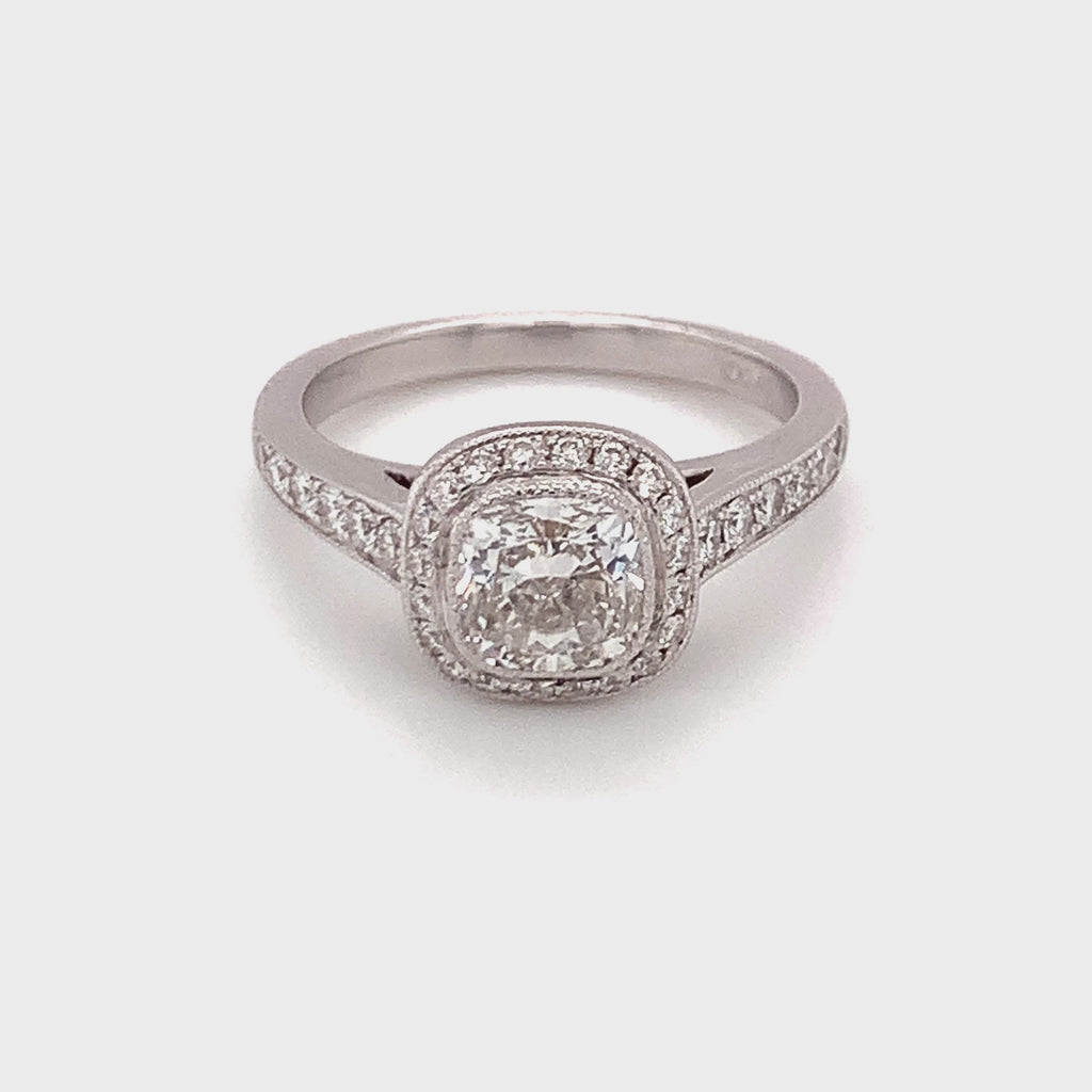 Diamond Engagement Ring in 18K White Gold