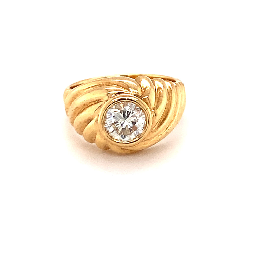 Diamond Solitaire 18 Karat Yellow Gold Ring, circa 1980s