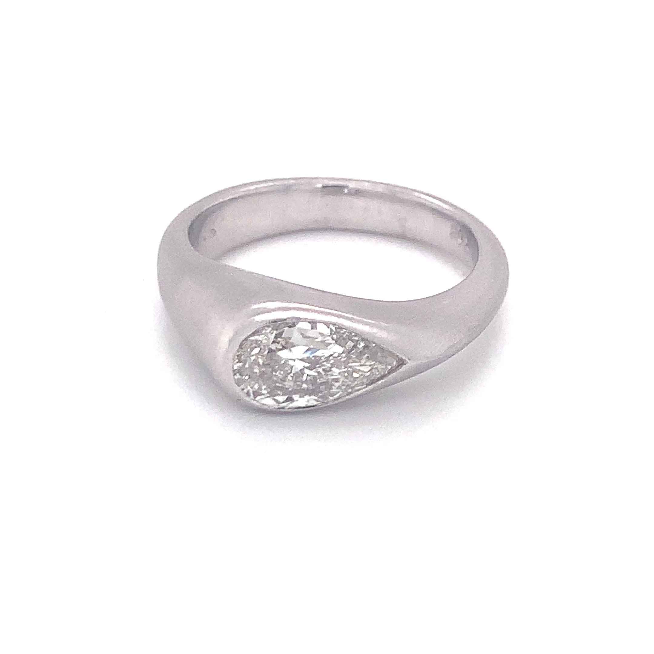 Diamond Engagement Ring in Platinum, circa 1980s