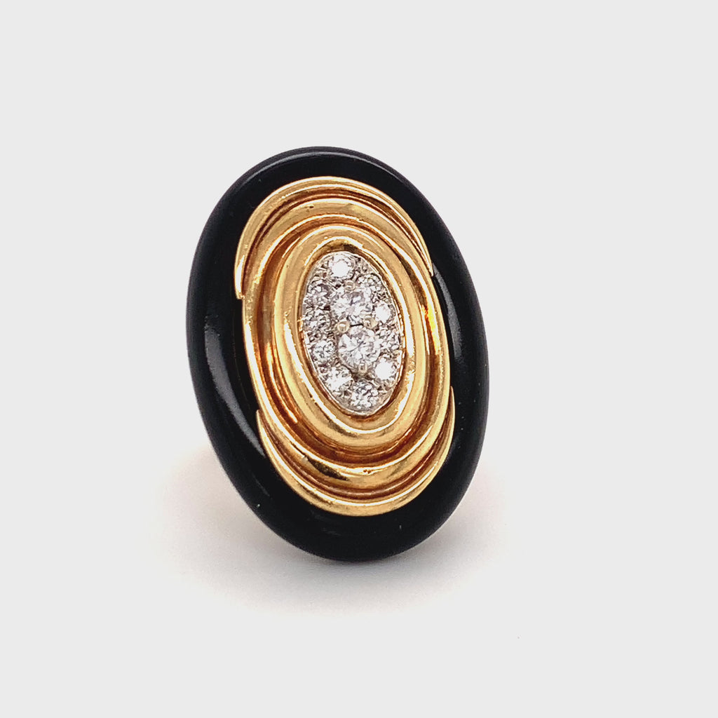 Diamond and Onyx 18k Yellow Gold Ring by Emis, circa 1970s